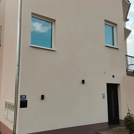 4-star Bianco Apartment