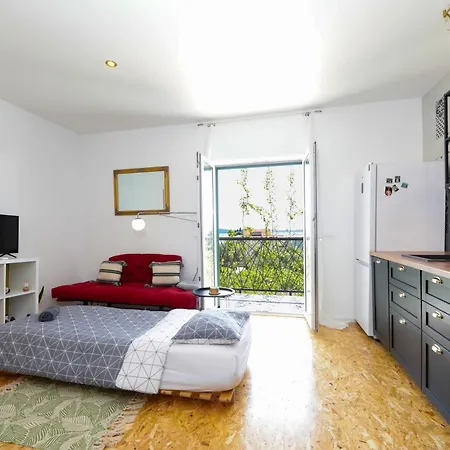 4-star Bianco * Kaštela