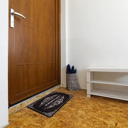 4-star Bianco Kaštela